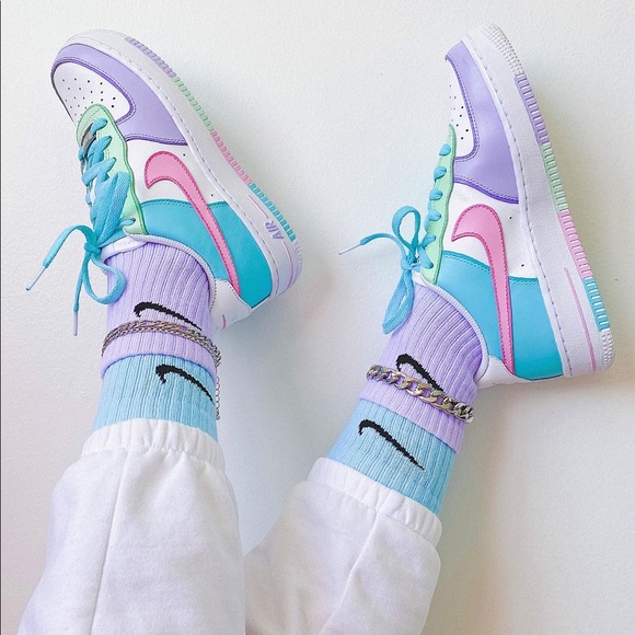 RESTOCK ! Hand dyed nike crew socks - Picture 3 of 7